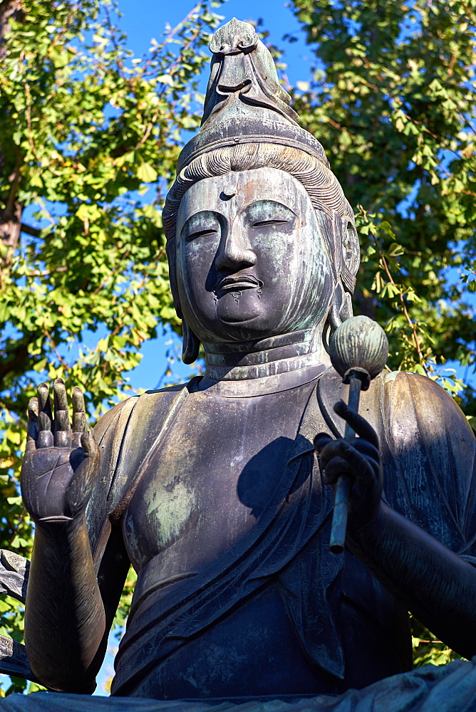 Seishi Bosatsu Buddha sculpture at the Sensoji Temple in Asakusa, Tokyo, Japan, Asia