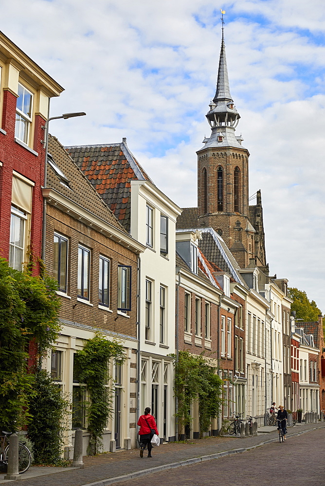 Lange Nieuwstraat and St. Catherine's Cathedral, Utrecht, North Holland, The Netherlands, Europe