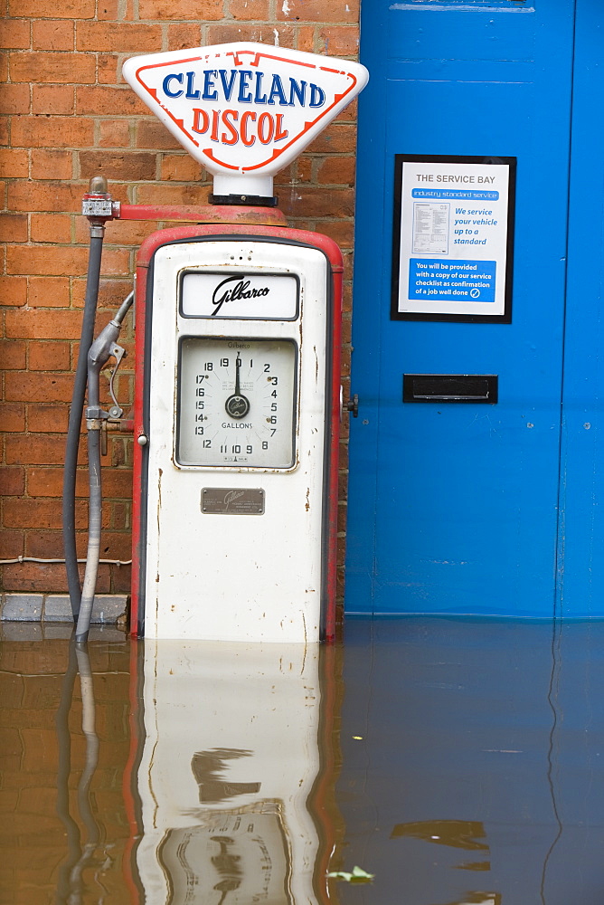 Floods of July 2007, Tewkesbury, Gloucestershire, England, United Kingdom, Europe