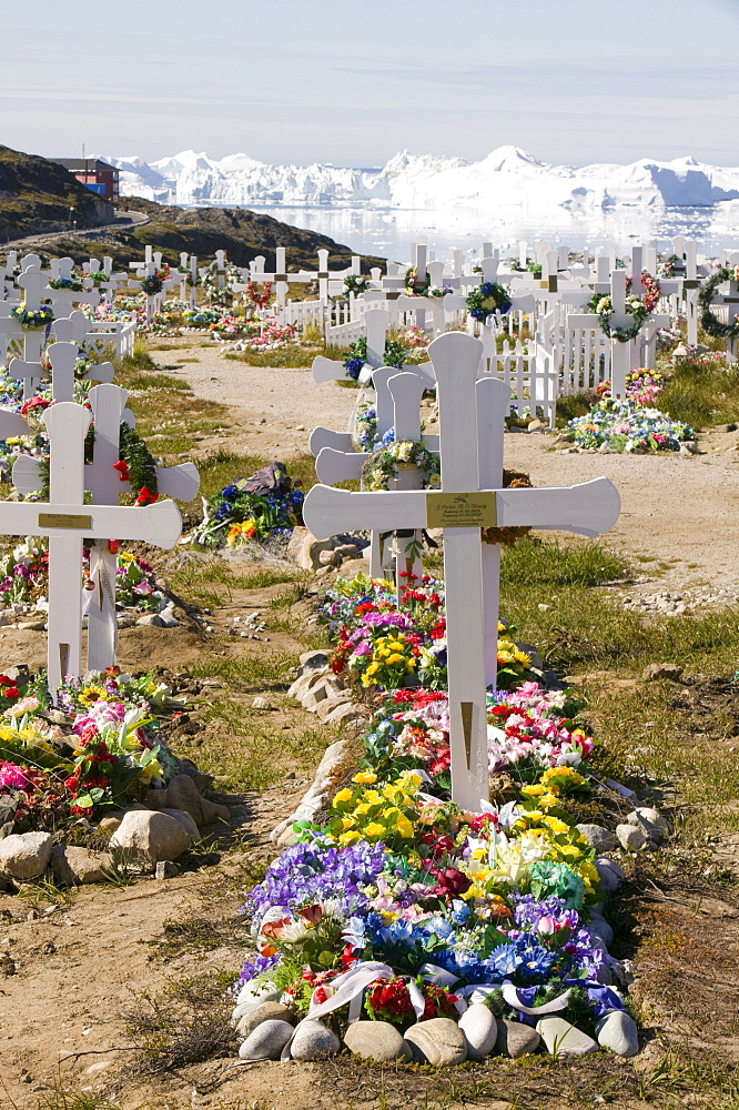 An Inuit burial graveyard at Ilulissat on Greenland, Polar Regions