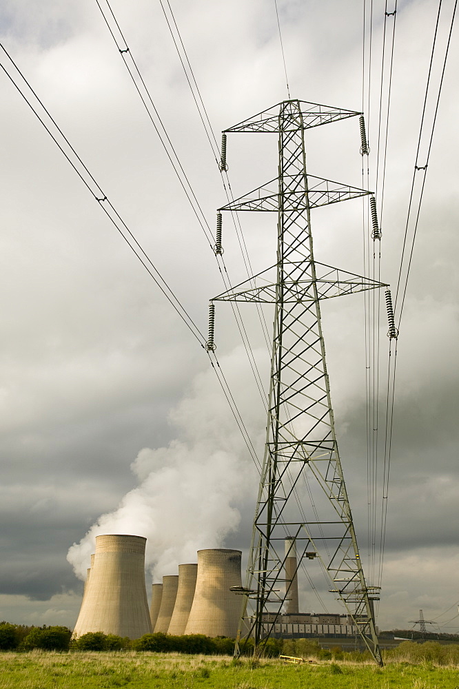 Ratcliffe on Soar, a massive coal powered power station in Nottinghamshire, England, United Kingdom, Europe