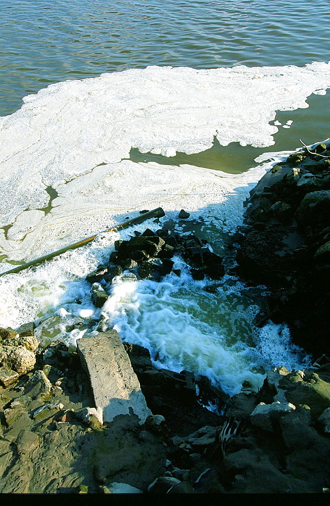 Pollution on the River Mersey, Merseyside, England, United Kingdom, Europe