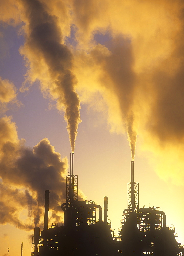 Pollution from a petrochemical plant on Teeside, England, United Kingdom, Europe