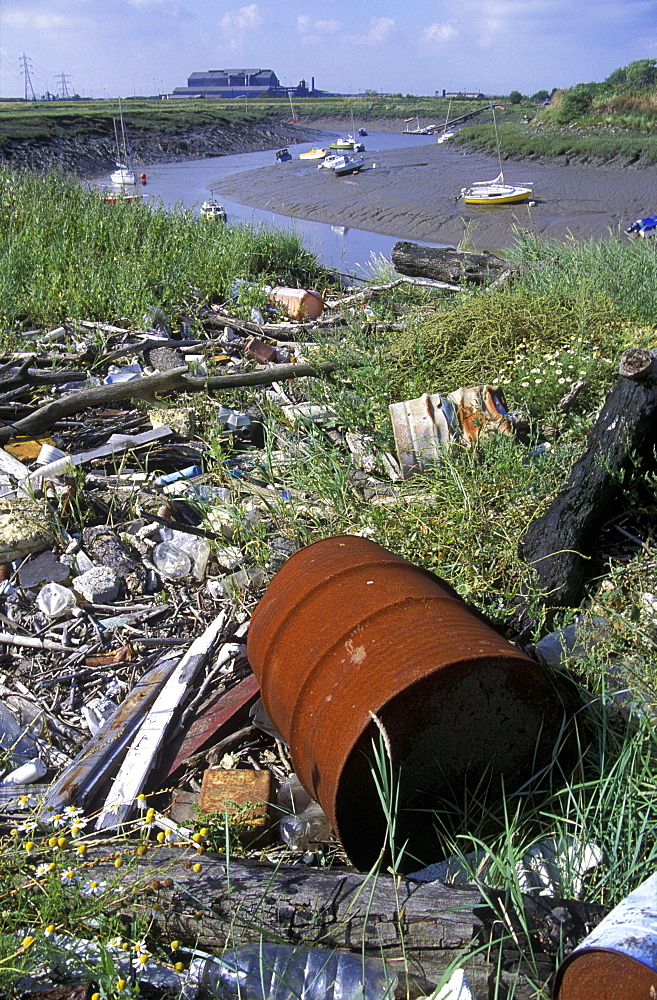 Strandline pollution along the River Rhymney, Wales, UK     (rr)