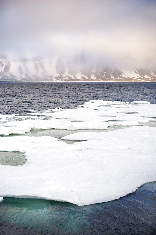 Parryoya Island, The Seven Islands, Arctic Circle, Most Northern Land Mass. Longyearbyen, Svalbard, Norway