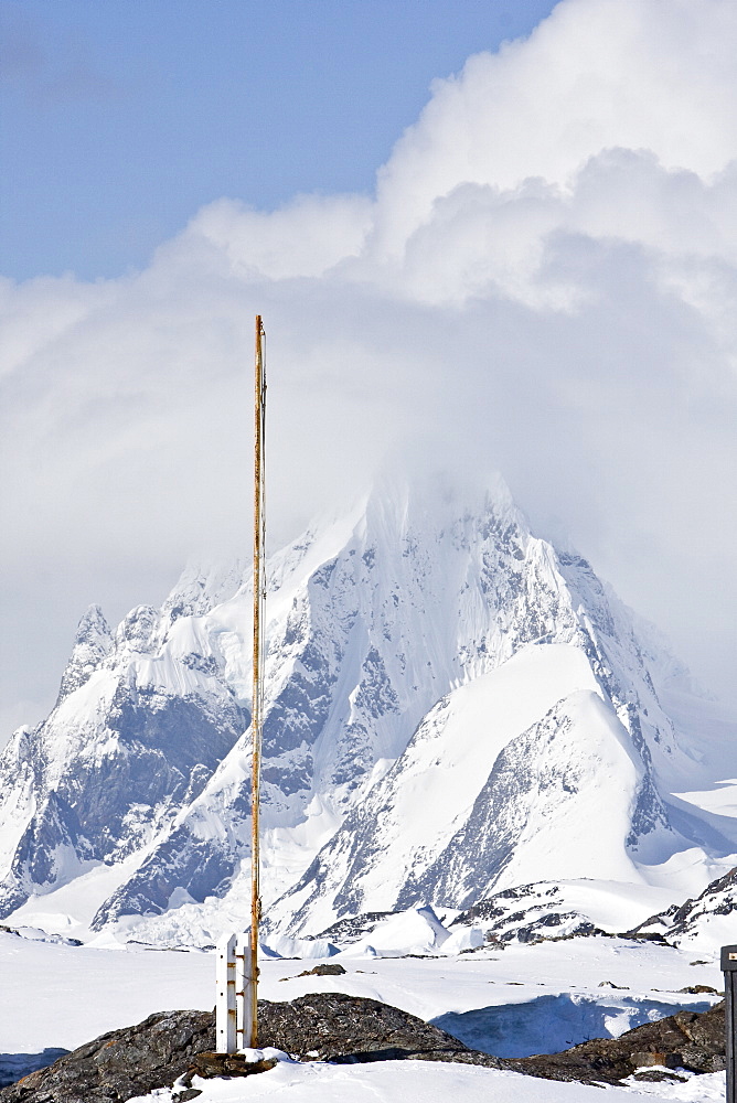 Vernadsky Research Base (Akademik Vernadsky), Ukrainian Antarctic Station at Marina Point on Galindez Island in the Argentine Islands, Antarctica