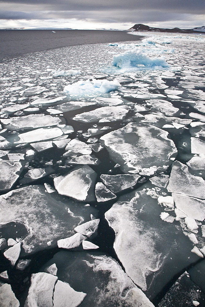 Open leads surrounded by multi-year ice floes in the Barents Sea between EdgeÂ¯ya (Edge Island) and Kong Karls Land in the Svalbard Archipelago, Norway.