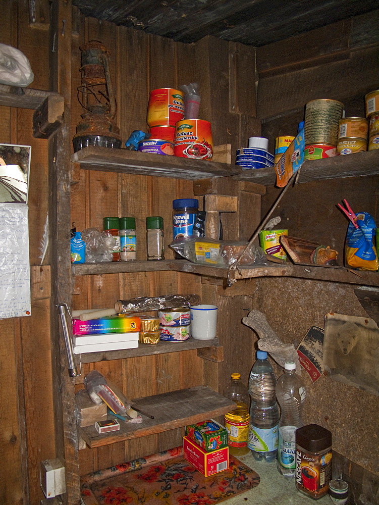 Hunter's cabin at Gn%lodden in Hornsund (Horn Sound) on the southwestern side of Spitsbergen Island in the Svalbard Archipelago, Barents Sea, Norway