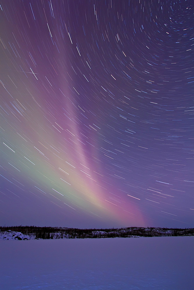 Aurora Borealis (Northern (Polar) Lights) over the boreal forest outside Yellowknife, Northwest Territories, Canada