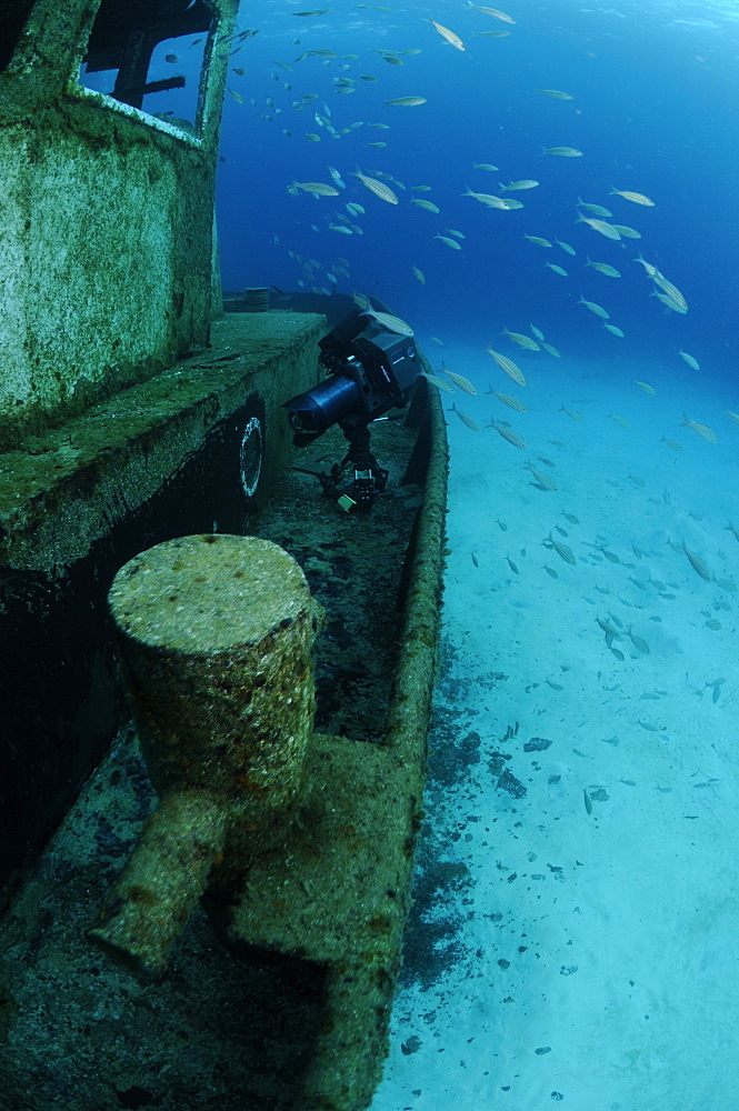 Camera equipment on the wreck of the 'Blue Plunder'. Bahamas.