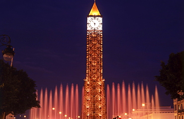 On November 7th 1987, Tunisia's then Prime Minister, Zine el-Abdine Ben Ali, ousted President Bourguiba from office. The clock tower was built to commemorate this.