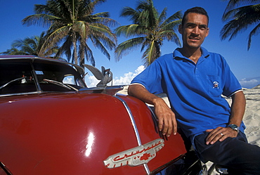 1952 Red Chevrolet, Playas del Este