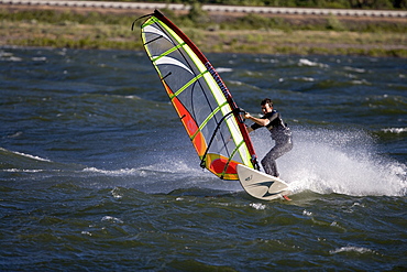 Mark Anderson works the waters of the Columbia on a sunny 4.0 day.