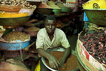 Hai el-Arab Souq in Omdurman is the largest souq in Sudan. Everything from food stalls to ironmongers  can be found here.