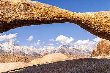 Mt Whitney thru lathe arch, Alabama Hills, CA