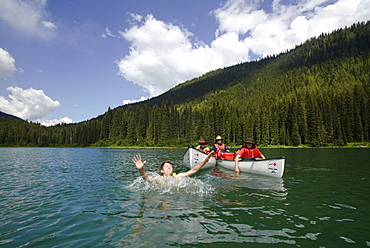 Boy Scouts canoeing on the Bowron Lakes circuit. Bowron Lakes Provincial Park. Quesnel, British Columbia