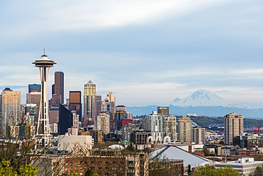 Downtown Seattle With View Of Space Needle And Mount Rainier