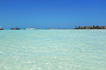 Clear water on beaches of Isla Mujeres, Mexico