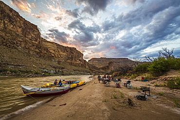 Scenic sunset at rafting trip camp, Desolation/Gray Canyon section, Utah, USA