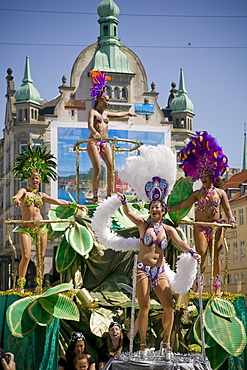 Four women dance to the rythum of the drums during the Carnival in Copenhagen, Denmark.