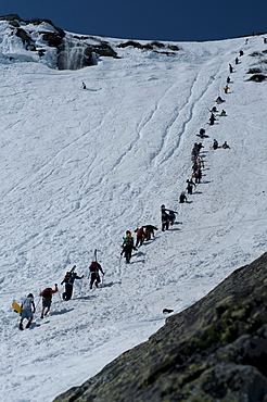 Spring skiing in Tuckerman Ravine