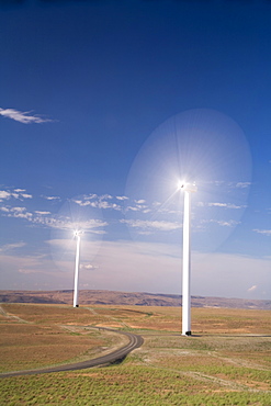 Windmills collecting wind energy on the Columbia River Gorge near Arlington, OR, United States of America