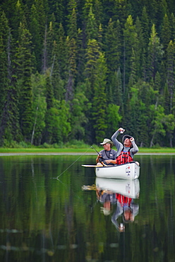 Boy Scouts canoeing on the Bowron Lakes circuit. Bowron Lakes Provincial Park. Quesnel, British Columbia