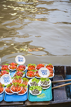 River prawns and other seafood for sale at Amphawa Floating Market, Samut Songkram, Thailand