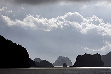 Halong Bay Islands In The Gulf Of Tonkin, Vietnam