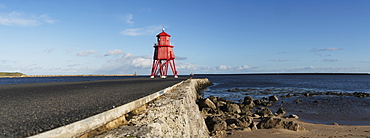 Herd Groyne Lighthouse, South Shields, Tyne And Wear, England