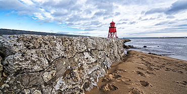 Herd Groyne Lighthouse, South Shields, Tyne And Wear, England