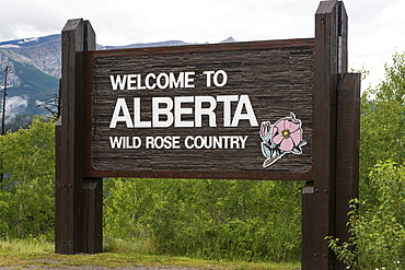 Sign Saying Welcome To Alberta, Wild Rose Country, Alberta, Canada