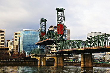 Portland, Oregon, United States Of America; Willamette River And Downtown Portland