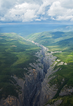 Scimitar Canyon, Nahanni National Park, Northwest Territories, Canada