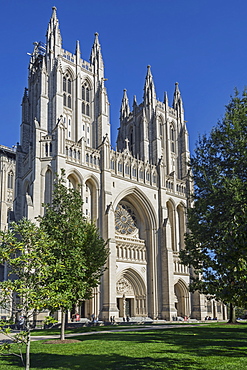 Washington National Cathedral, West Facade Of Cathedral, Built In Gothic Revival Style Required 83 Years To Complete And Repair Work Resulting From 2011 Earthquake Visible On Left Tower, Washington, District Of Columbia, United States Of America