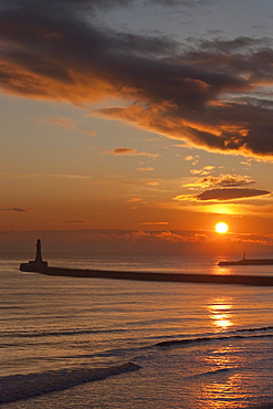 Sunderland, Tyne And Wear, England; A Lighthouse At The End Of A Pier