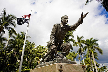 Low angle view of a statue in a park, Las Olas Boulevard, Fort Lauderdale, Florida, USA