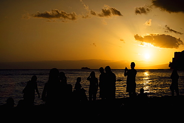 Group of people on the beach, Waikiki Beach, Honolulu, Oahu, Hawaii Islands, USA