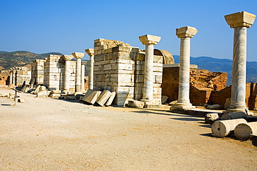 Old ruins of columns in a row, Ephesus, Turkey