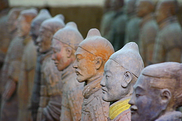 Statues of terracotta soldiers in a row, Xi'An, Shaanxi Province, China