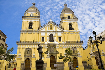 Facade of a church, Church Of San Pedro, Lima, Peru