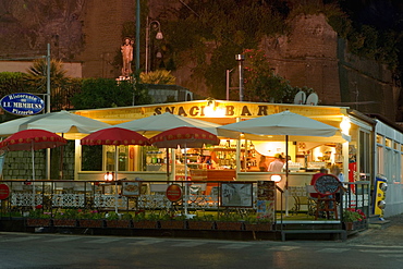 Facade of a restaurant, Piazza Marinai dâ€™Italia, Sorrento, Sorrentine Peninsula, Naples Province, Campania, Italy