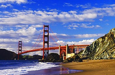 Bridge over water, Golden Gate Bridge, San Francisco, California, USA