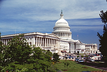 Low angle view of a government building, Capitol Building, Washington DC, USA