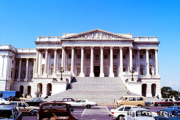 Low angle view of a government building, Capitol Building, Washington DC, USA