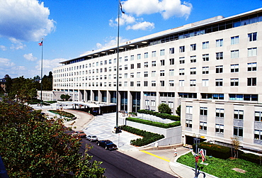 High angle view of a vehicle in front of a government building, State Department, Washington DC, USA