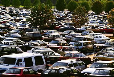 Shopping center parking lot with allot of cars in Georgia