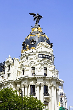 Low angle view of a building, Metropolis Building, Madrid, Spain