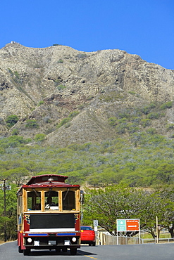 Vehicles moving on the road, Diamond Head, Waikiki Beach, Honolulu, Oahu, Hawaii Islands, USA