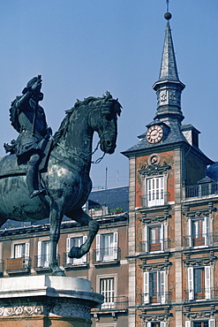 Low angle view of a statue in front of a building, Statue Of Philip III, Madrid, Spain